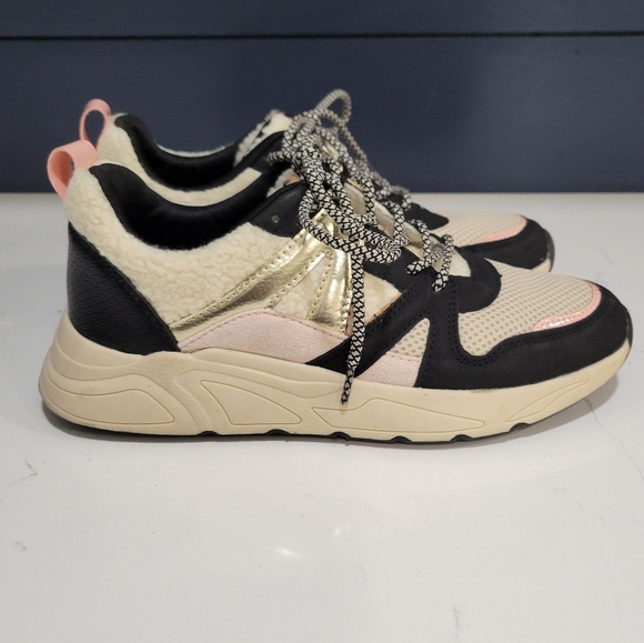 Posh by Poelman Carocel Sherpa Sneakers Size 40 - Picture 3 of 15